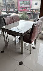 DINING TABLE 1